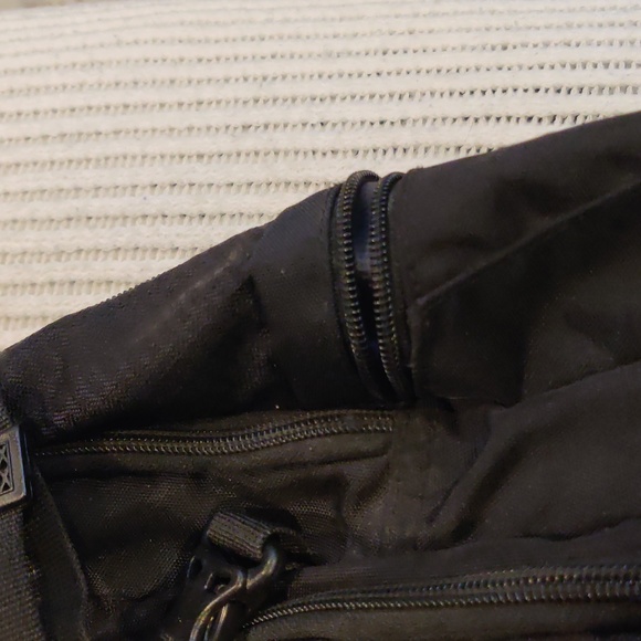 Wenger black laptop backpack - good condition. - Picture 5 of 8